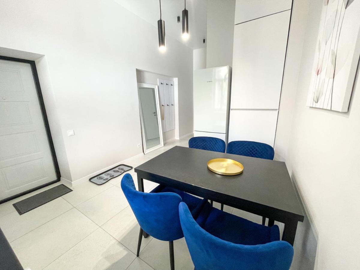 Апартаменти На Менцинського 6 Lviv Exterior foto